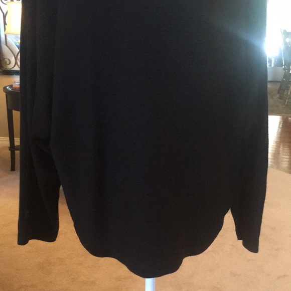 Time & Tru Black LS Sweater - Picture 3 of 13